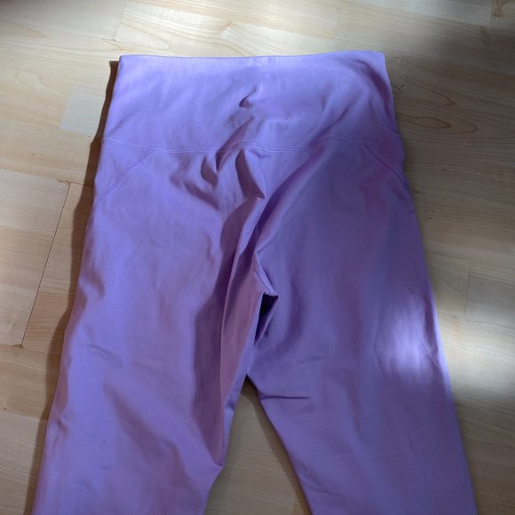 Girlfriend Collective High-Rise Compressive Cropped Leggings - Picture 2 of 3